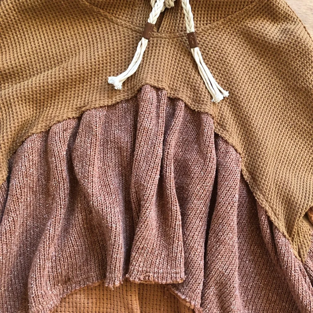 Pol Boho Ruffled Colorblock Hooded Top with Drawstring - Picture 5 of 7